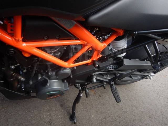 KTM 390 Duke. 375. ., , ,   