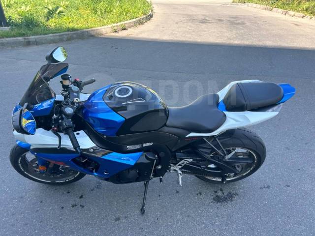 Suzuki GSX-R 1000. 1 000. ., , ,   