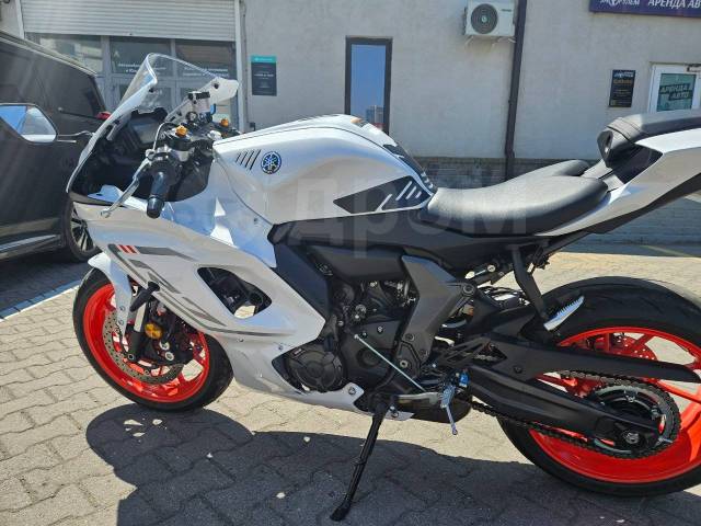 Yamaha YZF-R7. 688. ., , ,   