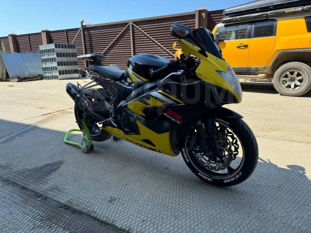 Suzuki GSX-R 1000. 1 000. ., , ,   