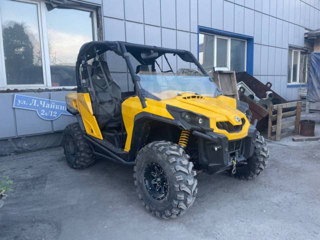 BRP Can-Am Commander 800. ,  \,   