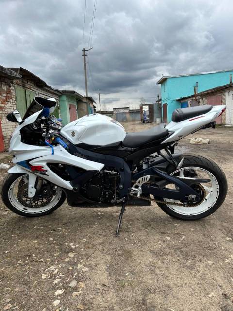 Suzuki GSX-R 600. 600. ., , ,   