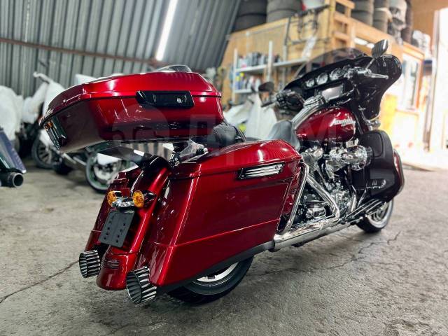 Harley-Davidson Street Glide. 1 750. ., , ,   