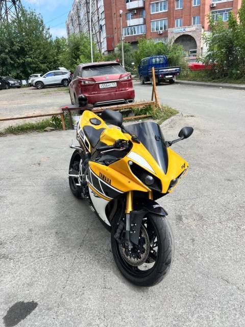 Yamaha YZF-R1. 1 000. ., , ,   