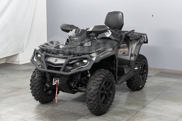 BRP Can-Am Outlander Max 850 XT. ,  \,   