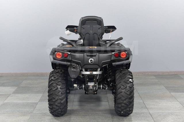 BRP Can-Am Outlander Max 850 XT. ,  \,   