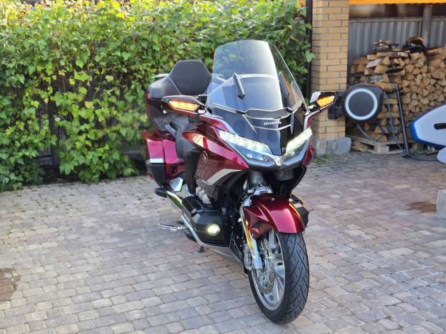 Honda GL 1800 Gold Wing Tour DCT. 1 823. ., , ,   