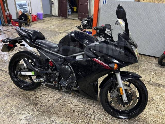 Yamaha FZ6R