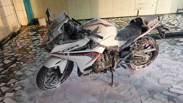 Honda CBR 400R. 400. ., , ,   