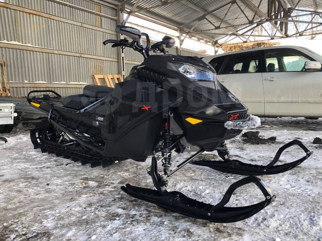 BRP Ski-Doo Summit X with Expert Package. ,  ,   