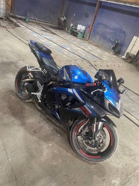 Suzuki GSX-R 750. 750. ., , ,   