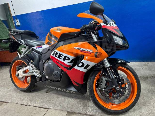 Honda CBR 1000RR Fireblade. 1 000. ., , ,   