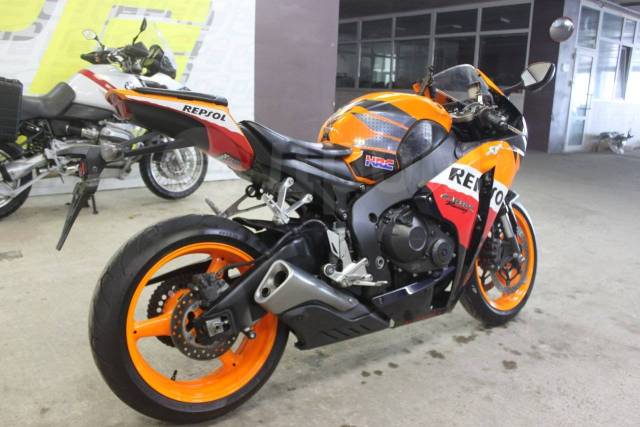 Honda CBR 1000RR Fireblade. 1 000. ., , ,   