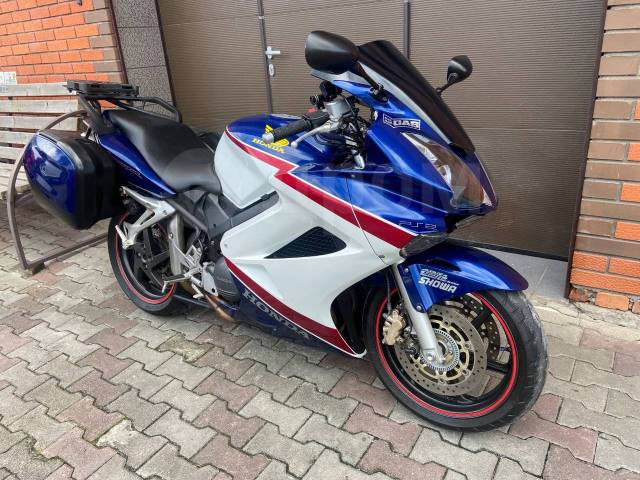 Honda VFR 800A. 800. ., , ,   