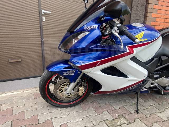 Honda VFR 800A. 800. ., , ,   