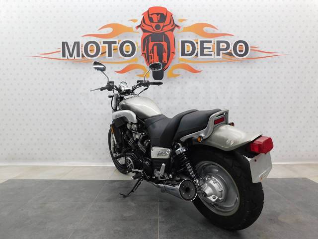 Yamaha V-Max 1200