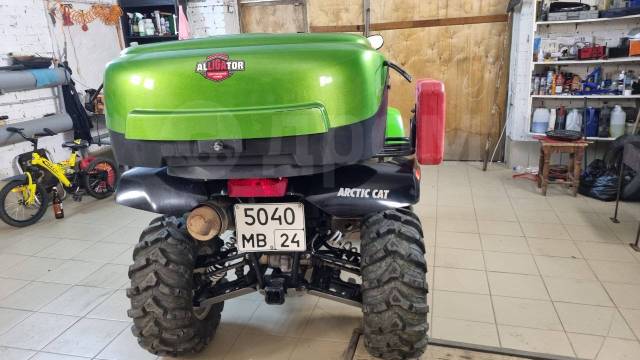 Arctic Cat TRV 700. ,  \ 