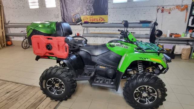 Arctic Cat TRV 700. ,  \ 