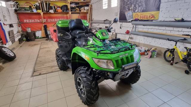 Arctic Cat TRV 700. ,  \ 