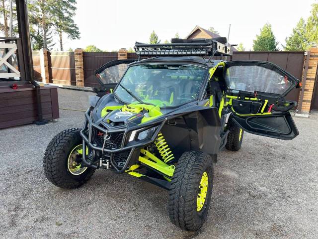 BRP Can-Am Maverick X3 Turbo. ,  \,   