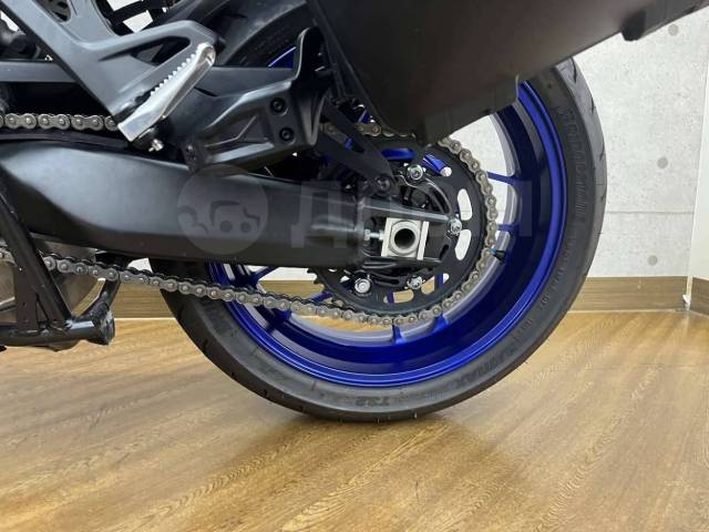 Yamaha MT-09 Tracer. 889. ., , ,  .     