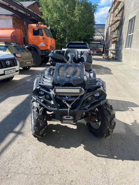 BRP Can-Am Outlander Max 1000R XT. ,  \,   