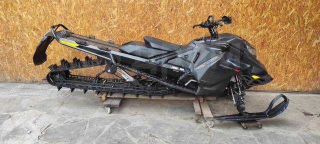 BRP Ski-Doo Summit X with Expert Package.  