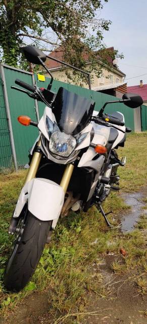 Suzuki GSR 750A. 750. ., , ,   