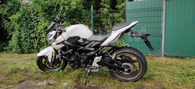 Suzuki GSR 750A. 750. ., , ,   