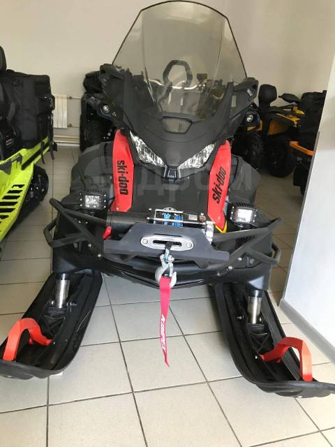 BRP Ski-Doo Skandic SWT. ,  ,   