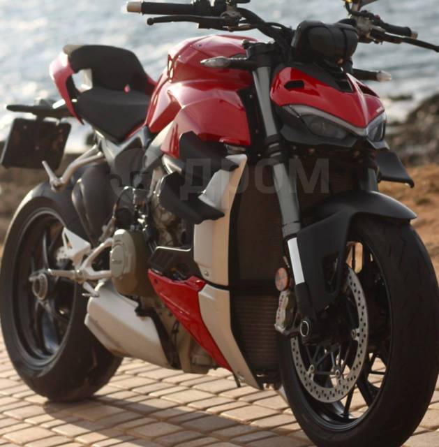 Ducati Streetfighter V4. 1 103. ., , ,   