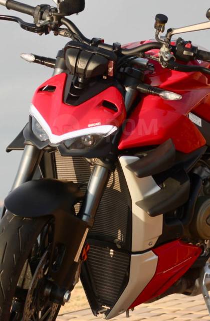 Ducati Streetfighter V4. 1 103. ., , ,   