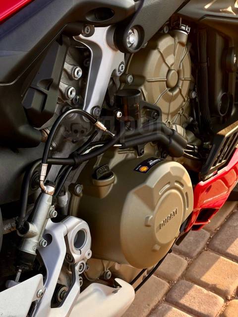 Ducati Streetfighter V4. 1 103. ., , ,   