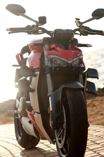 Ducati Streetfighter V4. 1 103. ., , ,   