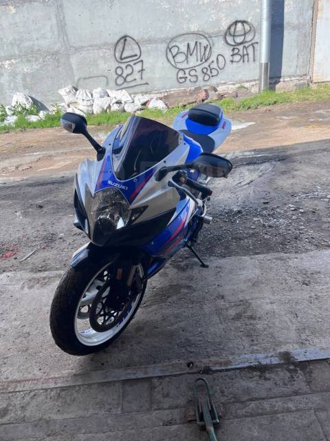 Suzuki GSX-R 750. 750. ., , ,   