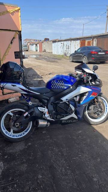 Suzuki GSX-R 750. 750. ., , ,   