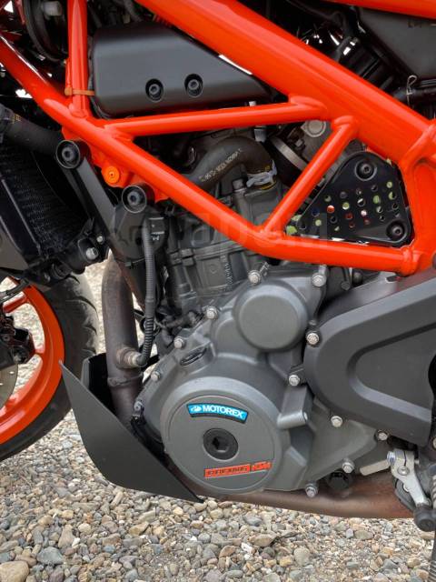 KTM 390 Duke. 400. ., , ,   