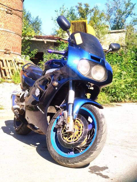 Suzuki GSX-R 1100. 1 100. ., , ,   