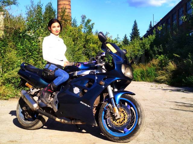 Suzuki GSX-R 1100. 1 100. ., , ,   