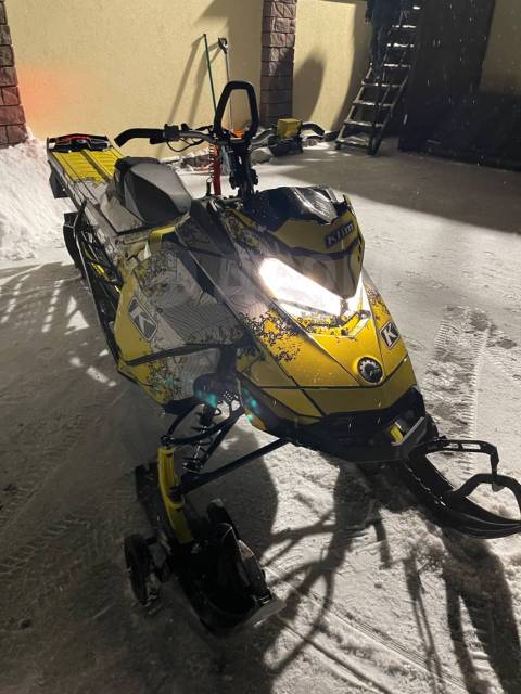 BRP Ski-Doo Summit. ,  ,   