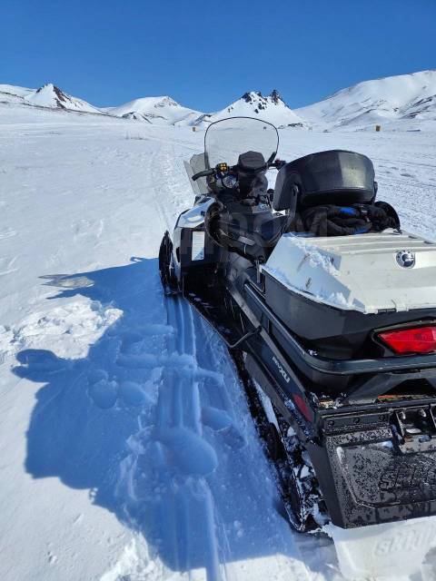 BRP Ski-Doo Expedition SE. ,  ,   