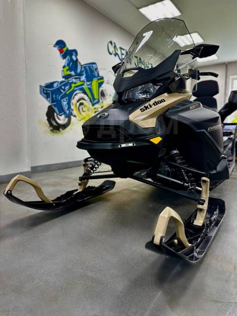 BRP Ski-Doo Expedition LE. ,  ,   