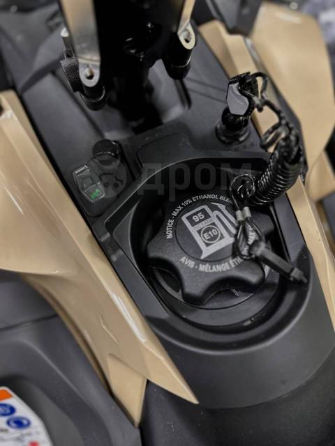 BRP Ski-Doo Expedition LE. ,  ,   