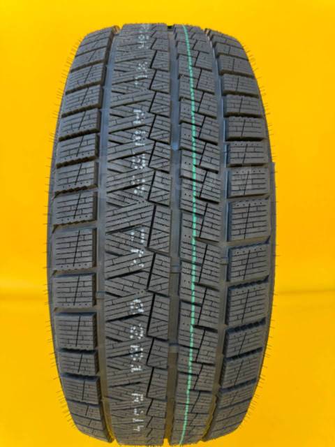 Kapsen SnowShoes AW33, 235/50 R18 101H XL, 18", 1 шт, 235 мм, 50 % ...