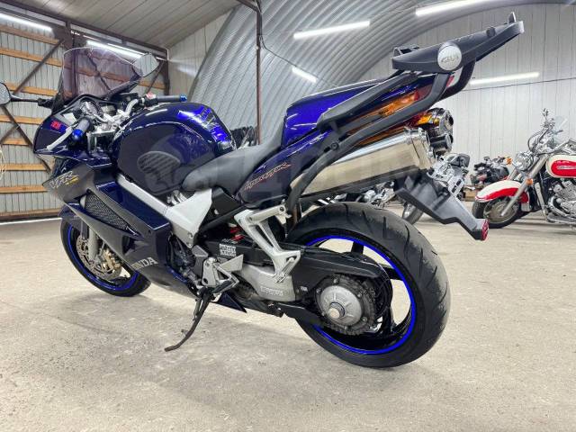 Honda VFR 800A. 800. ., , ,   