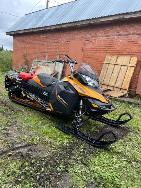 BRP Ski-Doo Summit SP. ,  ,   