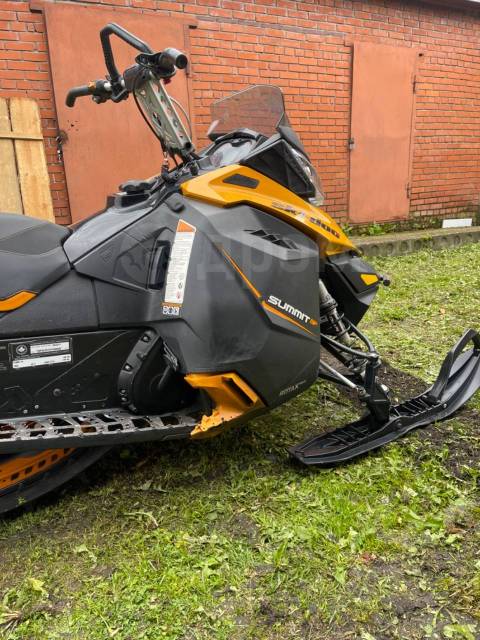 BRP Ski-Doo Summit SP. ,  ,   