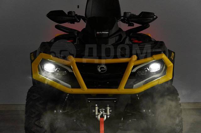 BRP Can-Am Outlander Max 1000R XT-P. ,  \,   