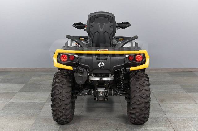 BRP Can-Am Outlander Max 1000R XT-P. ,  \,   