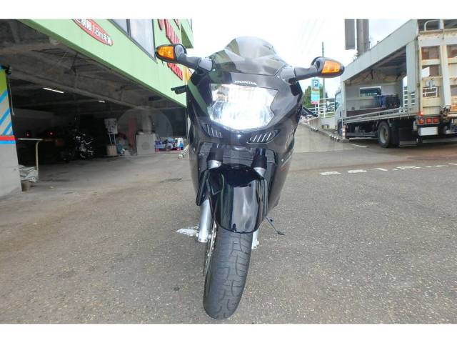 Honda CBR 1100XX. 1 137. ., , ,   